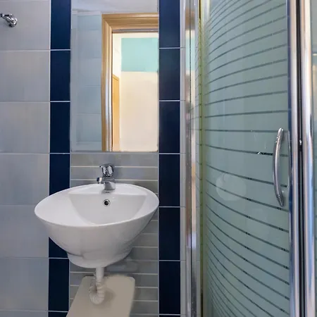 Guest house Cristels 3*